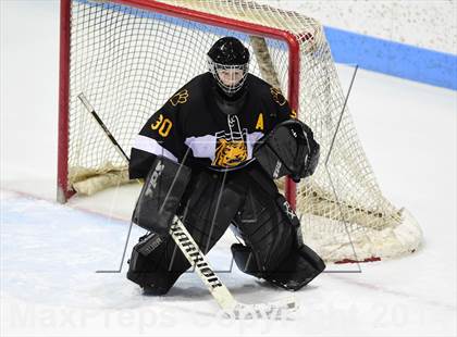 Thumbnail 3 in Daniel Hand vs. Amity Regional (CIAC DII Final) photogallery.