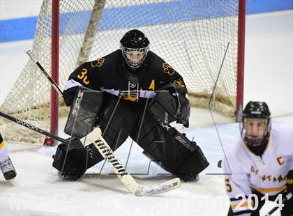 Thumbnail 2 in Daniel Hand vs. Amity Regional (CIAC DII Final) photogallery.