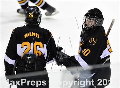Thumbnail 2 in Daniel Hand vs. Amity Regional (CIAC DII Final) photogallery.