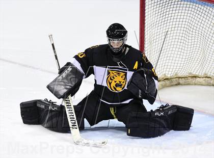 Thumbnail 2 in Daniel Hand vs. Amity Regional (CIAC DII Final) photogallery.