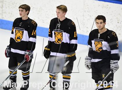 Thumbnail 2 in Daniel Hand vs. Amity Regional (CIAC DII Final) photogallery.