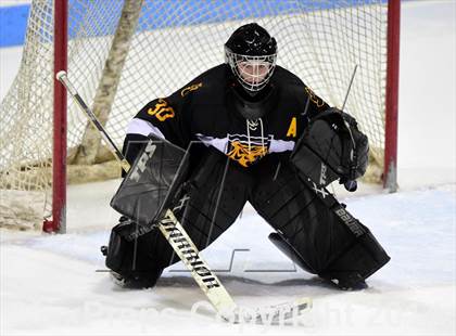 Thumbnail 1 in Daniel Hand vs. Amity Regional (CIAC DII Final) photogallery.