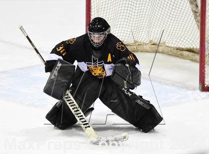 Thumbnail 1 in Daniel Hand vs. Amity Regional (CIAC DII Final) photogallery.