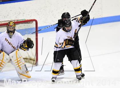 Thumbnail 3 in Daniel Hand vs. Amity Regional (CIAC DII Final) photogallery.