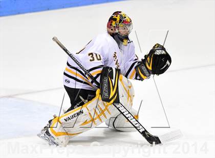 Thumbnail 2 in Daniel Hand vs. Amity Regional (CIAC DII Final) photogallery.