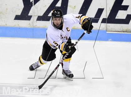 Thumbnail 1 in Daniel Hand vs. Amity Regional (CIAC DII Final) photogallery.