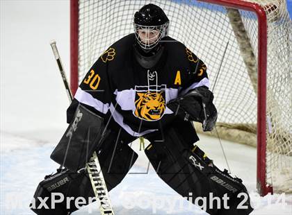 Thumbnail 1 in Daniel Hand vs. Amity Regional (CIAC DII Final) photogallery.