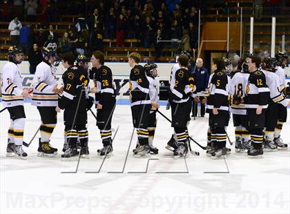 Thumbnail 3 in Daniel Hand vs. Amity Regional (CIAC DII Final) photogallery.
