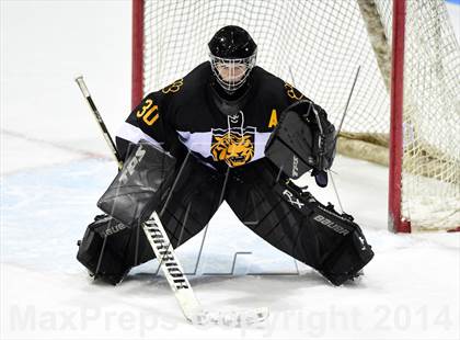 Thumbnail 3 in Daniel Hand vs. Amity Regional (CIAC DII Final) photogallery.