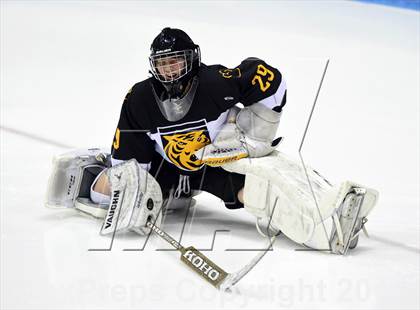 Thumbnail 3 in Daniel Hand vs. Amity Regional (CIAC DII Final) photogallery.