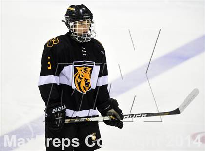 Thumbnail 1 in Daniel Hand vs. Amity Regional (CIAC DII Final) photogallery.