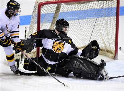 Thumbnail 2 in Daniel Hand vs. Amity Regional (CIAC DII Final) photogallery.