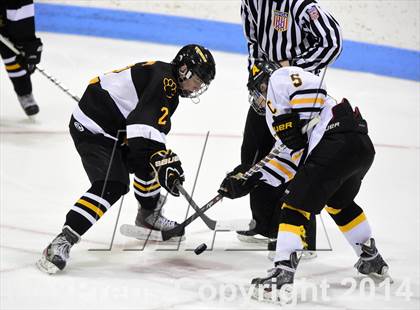 Thumbnail 3 in Daniel Hand vs. Amity Regional (CIAC DII Final) photogallery.