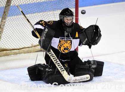 Thumbnail 1 in Daniel Hand vs. Amity Regional (CIAC DII Final) photogallery.