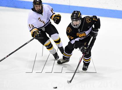 Thumbnail 3 in Daniel Hand vs. Amity Regional (CIAC DII Final) photogallery.