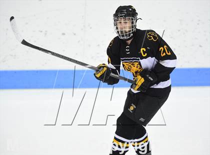 Thumbnail 3 in Daniel Hand vs. Amity Regional (CIAC DII Final) photogallery.