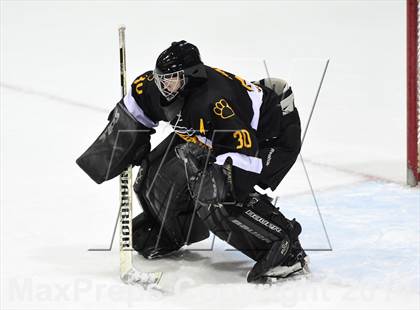 Thumbnail 3 in Daniel Hand vs. Amity Regional (CIAC DII Final) photogallery.