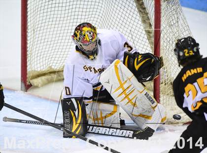 Thumbnail 2 in Daniel Hand vs. Amity Regional (CIAC DII Final) photogallery.