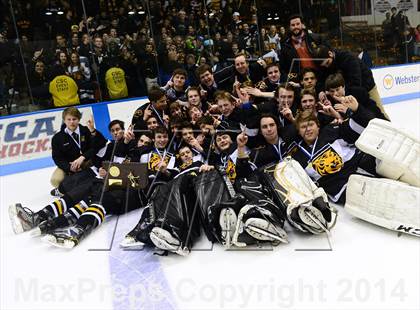 Thumbnail 1 in Daniel Hand vs. Amity Regional (CIAC DII Final) photogallery.