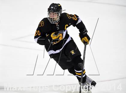 Thumbnail 3 in Daniel Hand vs. Amity Regional (CIAC DII Final) photogallery.