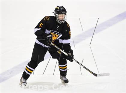 Thumbnail 1 in Daniel Hand vs. Amity Regional (CIAC DII Final) photogallery.