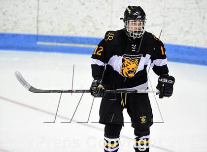 Thumbnail 2 in Daniel Hand vs. Amity Regional (CIAC DII Final) photogallery.