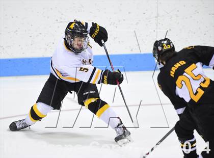 Thumbnail 2 in Daniel Hand vs. Amity Regional (CIAC DII Final) photogallery.