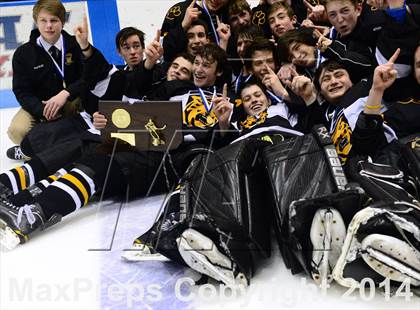 Thumbnail 3 in Daniel Hand vs. Amity Regional (CIAC DII Final) photogallery.