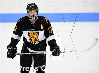 Thumbnail 1 in Daniel Hand vs. Amity Regional (CIAC DII Final) photogallery.