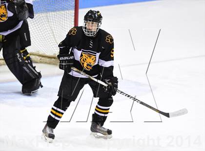 Thumbnail 3 in Daniel Hand vs. Amity Regional (CIAC DII Final) photogallery.