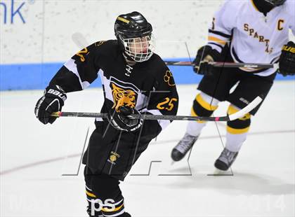 Thumbnail 3 in Daniel Hand vs. Amity Regional (CIAC DII Final) photogallery.