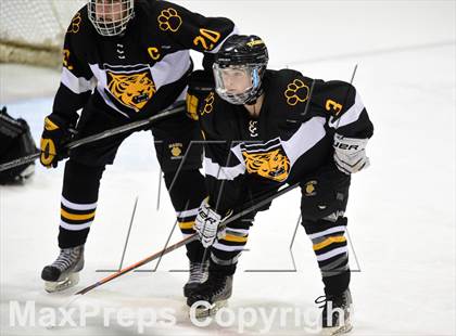 Thumbnail 3 in Daniel Hand vs. Amity Regional (CIAC DII Final) photogallery.