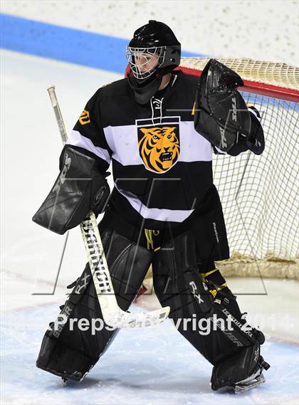 Thumbnail 3 in Daniel Hand vs. Amity Regional (CIAC DII Final) photogallery.