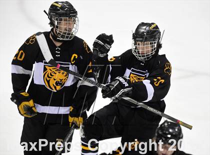 Thumbnail 1 in Daniel Hand vs. Amity Regional (CIAC DII Final) photogallery.