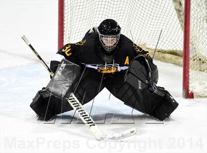 Thumbnail 3 in Daniel Hand vs. Amity Regional (CIAC DII Final) photogallery.
