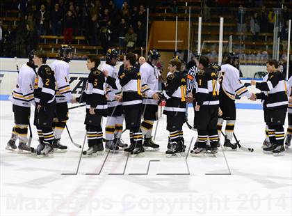 Thumbnail 2 in Daniel Hand vs. Amity Regional (CIAC DII Final) photogallery.