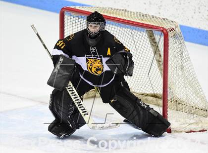 Thumbnail 2 in Daniel Hand vs. Amity Regional (CIAC DII Final) photogallery.
