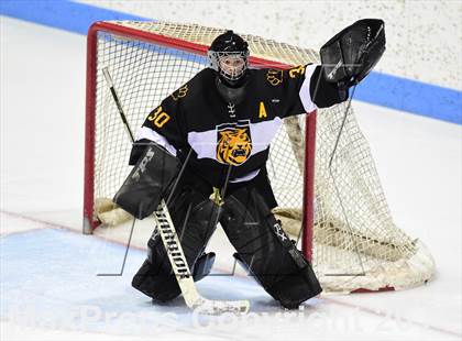 Thumbnail 2 in Daniel Hand vs. Amity Regional (CIAC DII Final) photogallery.