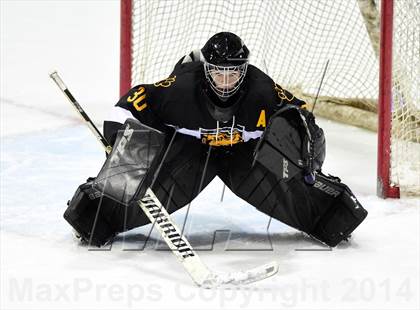 Thumbnail 2 in Daniel Hand vs. Amity Regional (CIAC DII Final) photogallery.