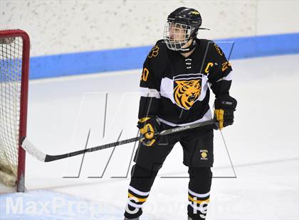 Thumbnail 2 in Daniel Hand vs. Amity Regional (CIAC DII Final) photogallery.