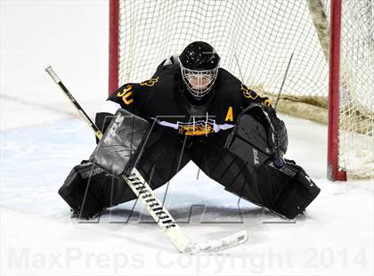 Thumbnail 1 in Daniel Hand vs. Amity Regional (CIAC DII Final) photogallery.