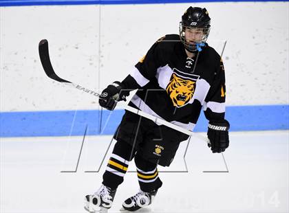 Thumbnail 3 in Daniel Hand vs. Amity Regional (CIAC DII Final) photogallery.