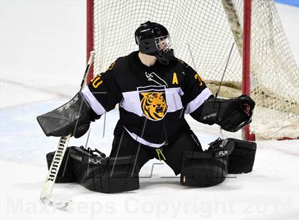 Thumbnail 1 in Daniel Hand vs. Amity Regional (CIAC DII Final) photogallery.