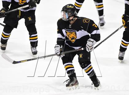 Thumbnail 2 in Daniel Hand vs. Amity Regional (CIAC DII Final) photogallery.