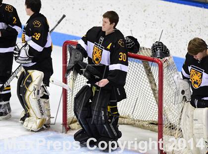 Thumbnail 3 in Daniel Hand vs. Amity Regional (CIAC DII Final) photogallery.