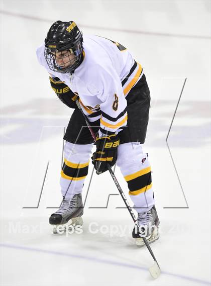 Thumbnail 2 in Daniel Hand vs. Amity Regional (CIAC DII Final) photogallery.