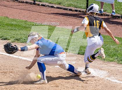 Thumbnail 2 in Armstrong vs Thomas Jefferson (WPIAL 5A Final) photogallery.