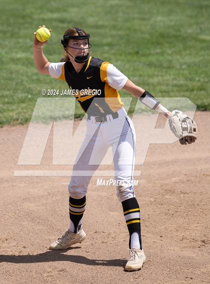 Thumbnail 3 in Armstrong vs Thomas Jefferson (WPIAL 5A Final) photogallery.