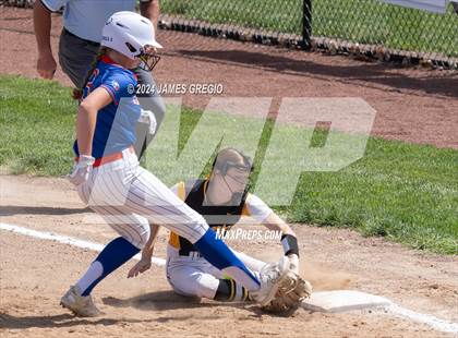 Thumbnail 3 in Armstrong vs Thomas Jefferson (WPIAL 5A Final) photogallery.