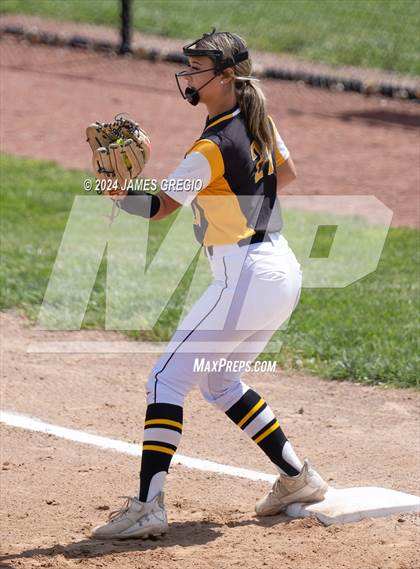Thumbnail 3 in Armstrong vs Thomas Jefferson (WPIAL 5A Final) photogallery.
